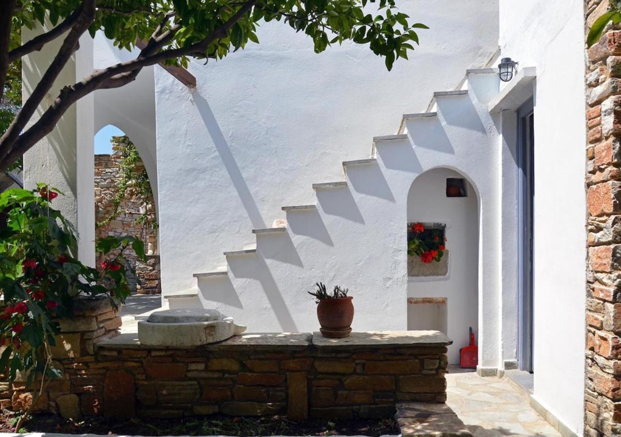 Romano garden house Agios Romanos Buitenkant foto
